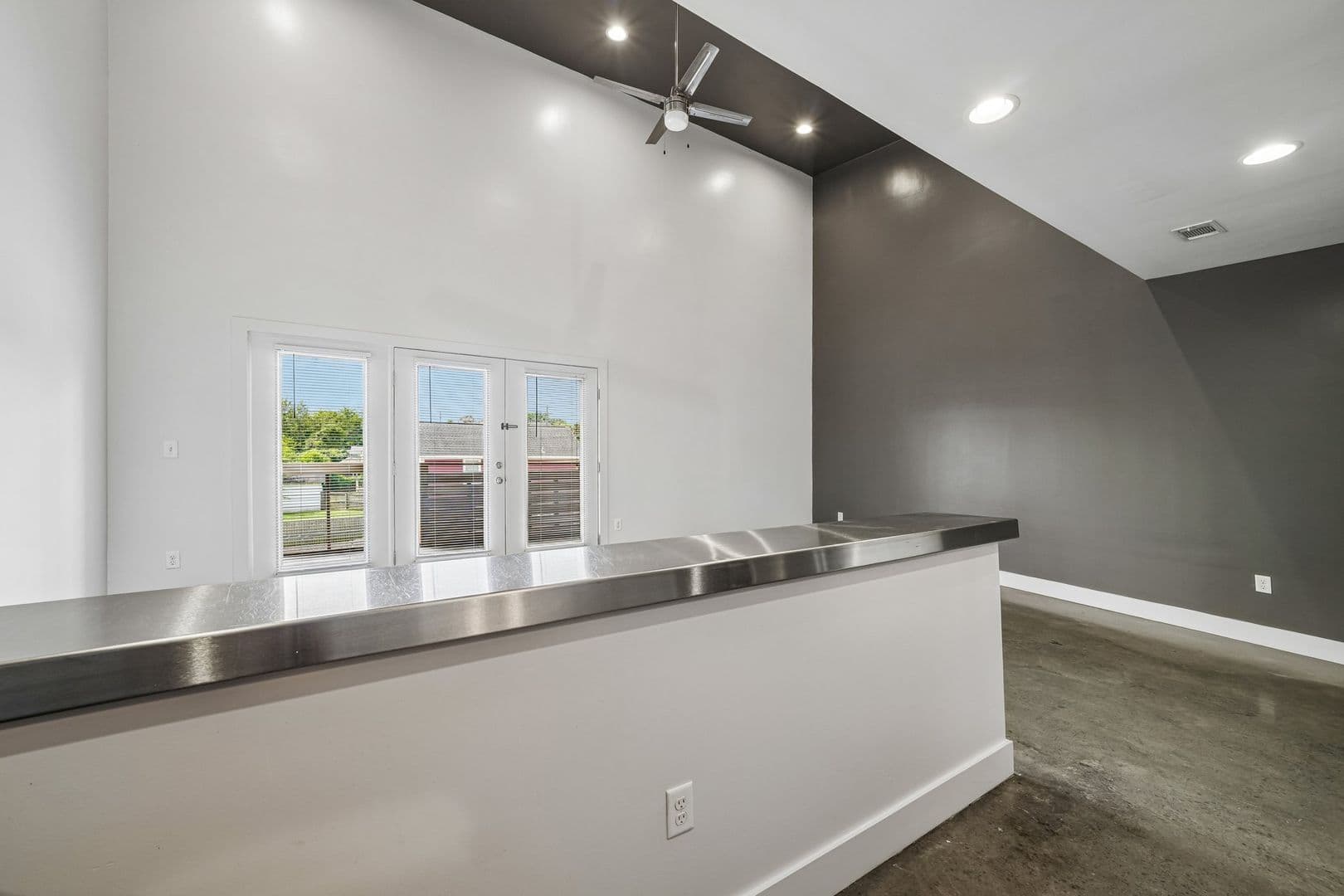 Tuscaloosa Apartment: 20 16th Street #1-8, 50 16th Street #1-8, 80 16th Street #1-8
