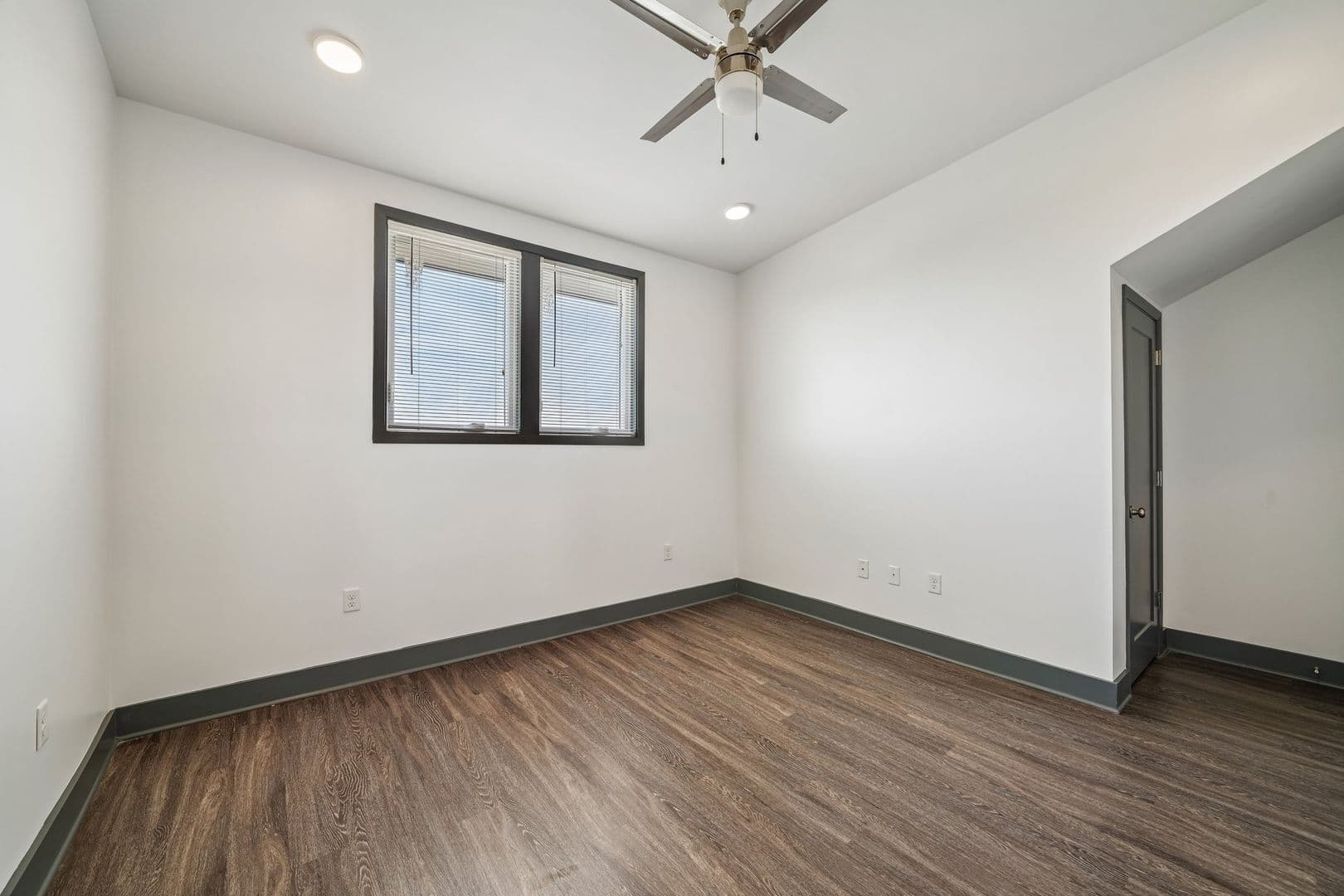Tuscaloosa Apartment: 922 23rd Avenue East
