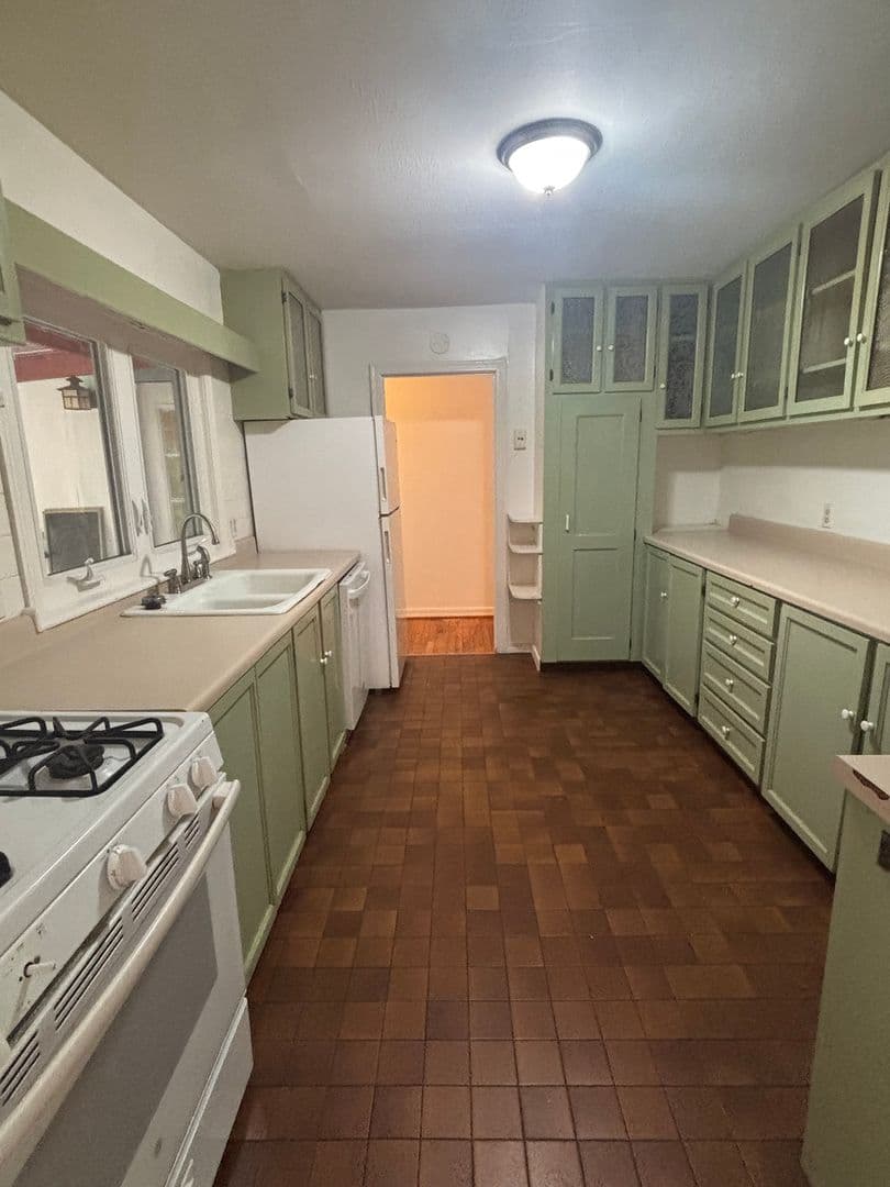 Tuscaloosa House: 2200 Loop Road