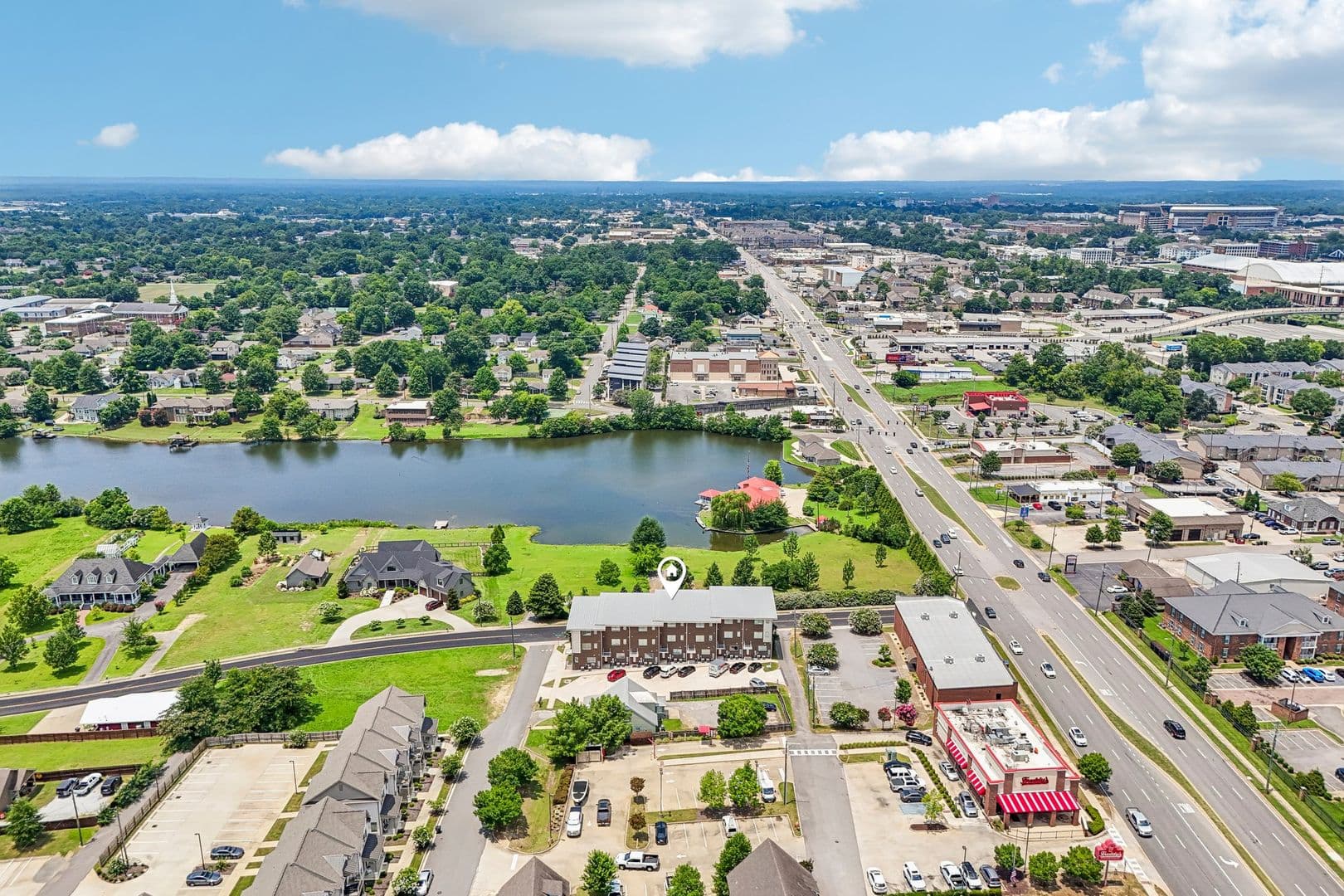 Tuscaloosa Apartment: 1525 - 1585 Forest Lake Drive