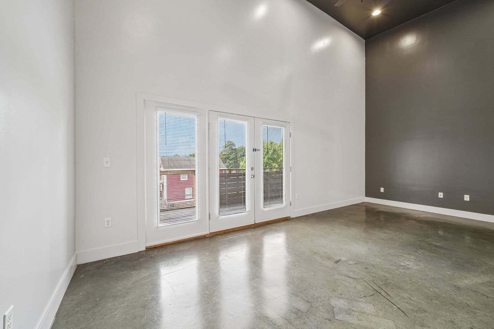 Tuscaloosa Apartment: 20 16th Street #1-8, 50 16th Street #1-8, 80 16th Street #1-8