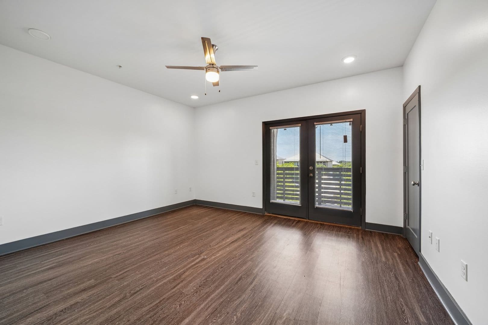 Tuscaloosa Apartment: 922 23rd Avenue East