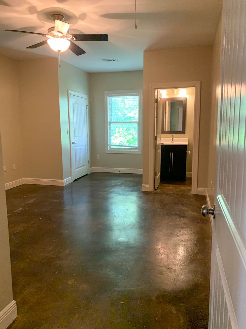 Tuscaloosa Apartment: 1420 A-B Cloverdale