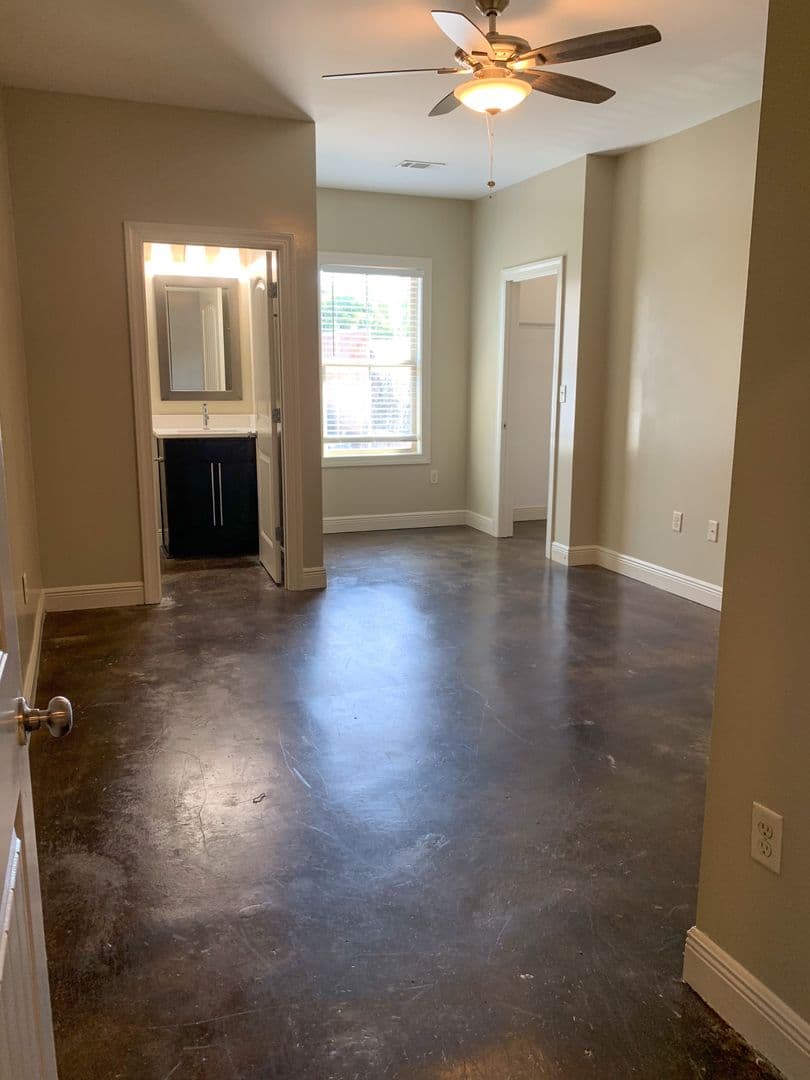 Tuscaloosa Apartment: 1420 A-B Cloverdale