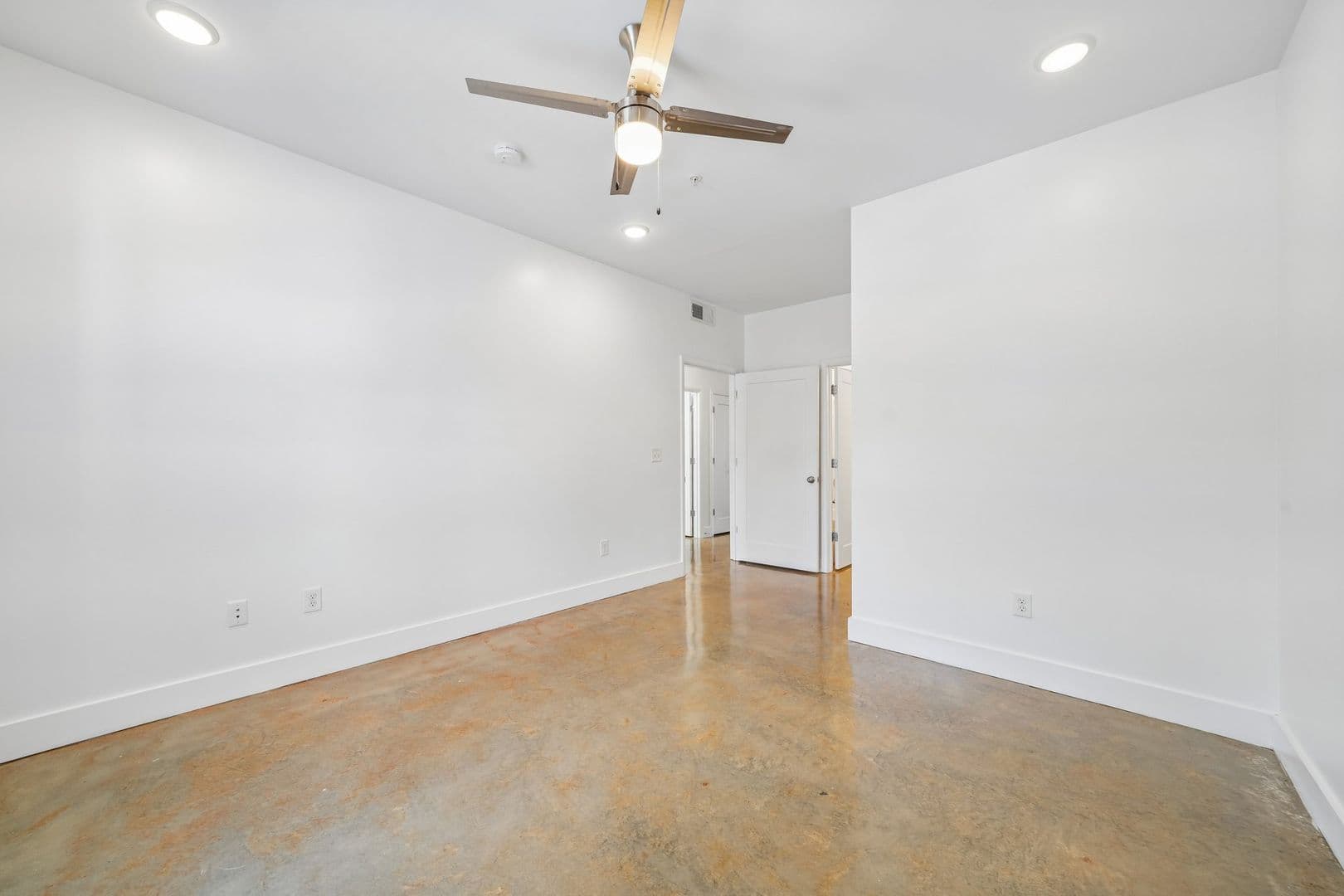 Tuscaloosa Apartment: 933 21st Avenue East