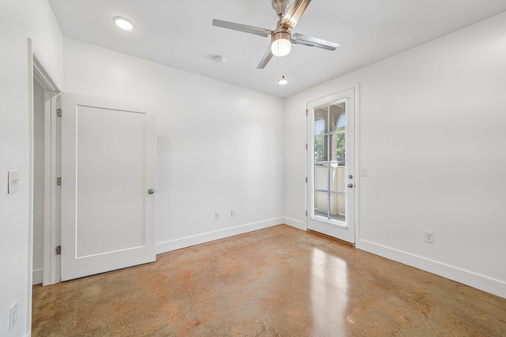Tuscaloosa Apartment: 933 21st Avenue East