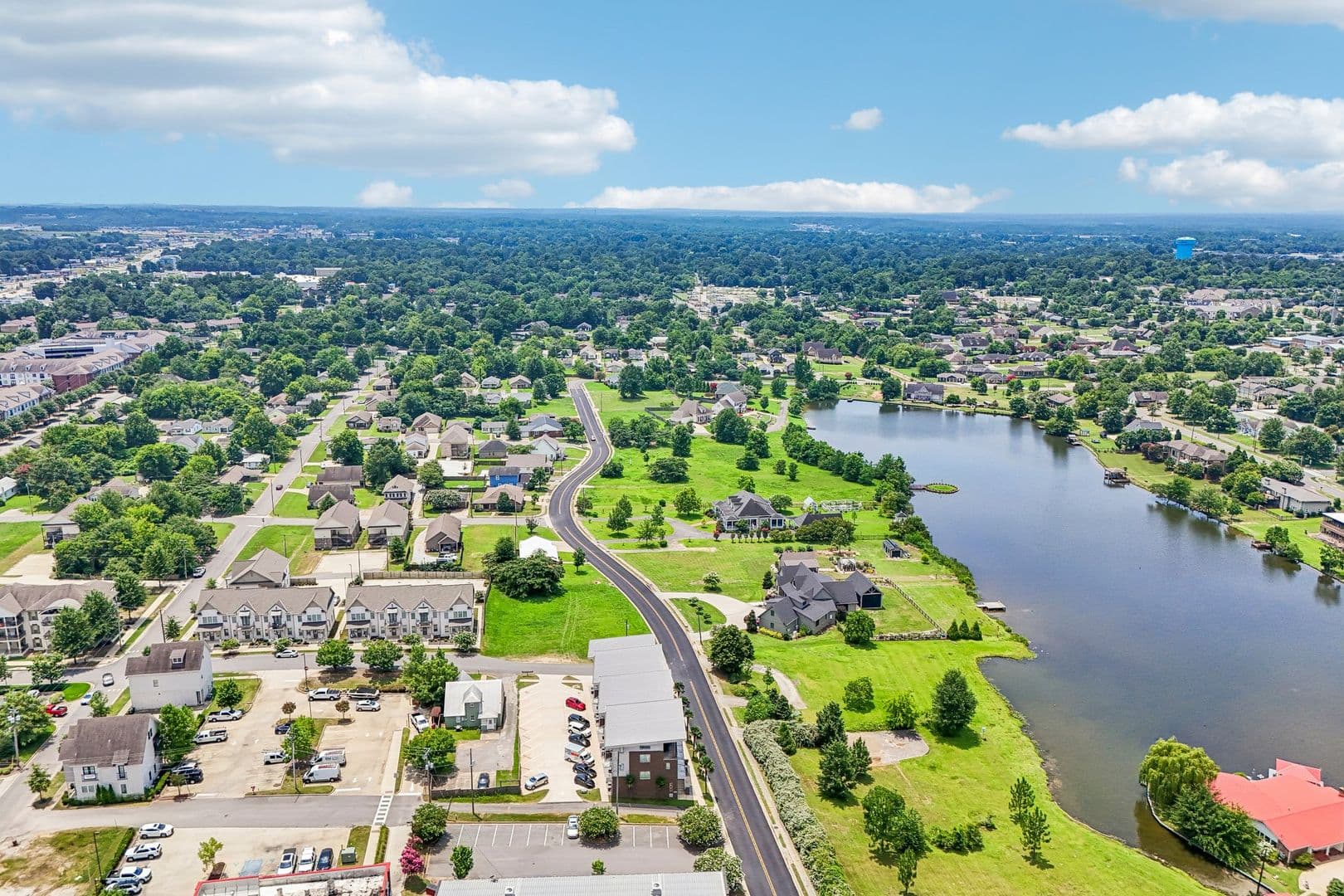 Tuscaloosa Apartment: 1525 - 1585 Forest Lake Drive