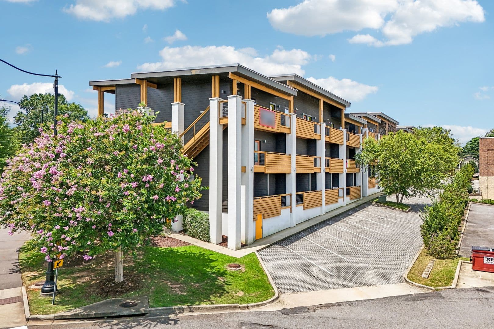 Tuscaloosa Apartment: 20 16th Street #1-8, 50 16th Street #1-8, 80 16th Street #1-8