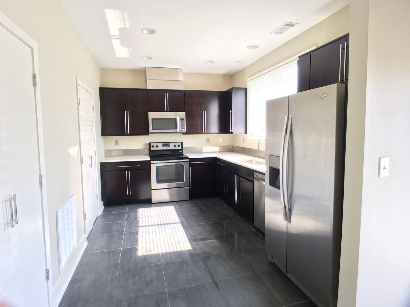 Tuscaloosa Apartment: 1525 - 1585 Forest Lake Drive