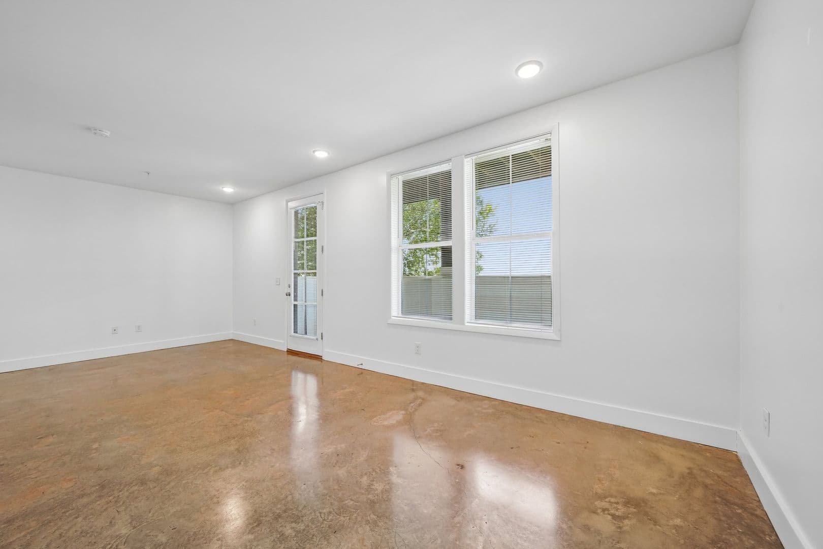Tuscaloosa Apartment: 933 21st Avenue East