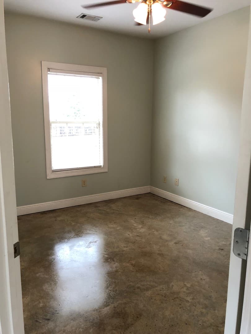 Tuscaloosa Apartment: 306, 310, 314, 318 Wesley Place
