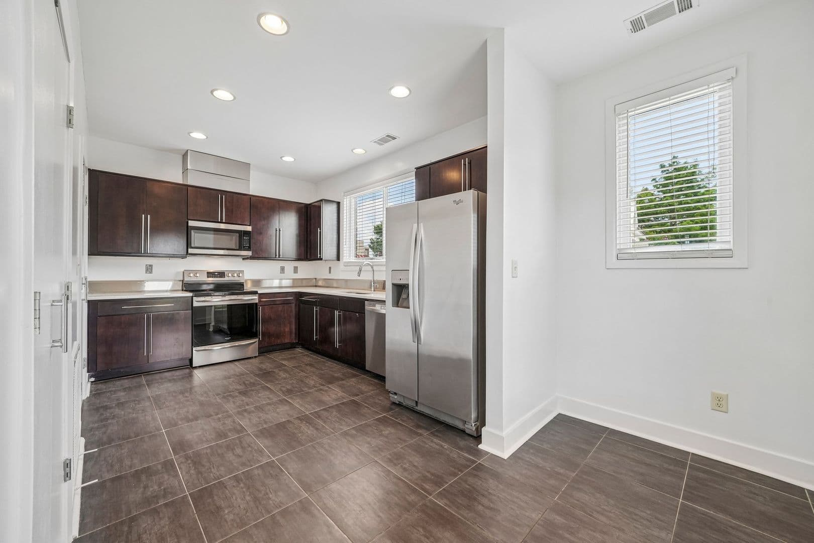 Tuscaloosa Apartment: 1525 - 1585 Forest Lake Drive