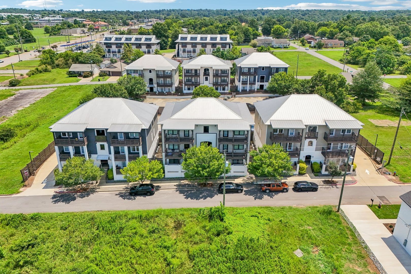 Tuscaloosa Apartment: 933 21st Avenue East