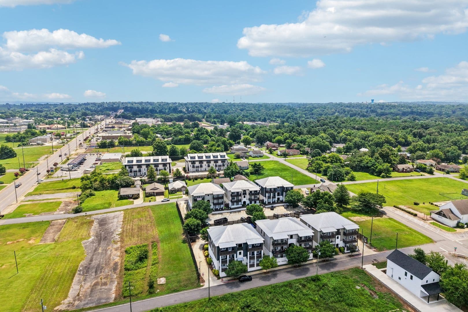 Tuscaloosa Apartment: 933 21st Avenue East