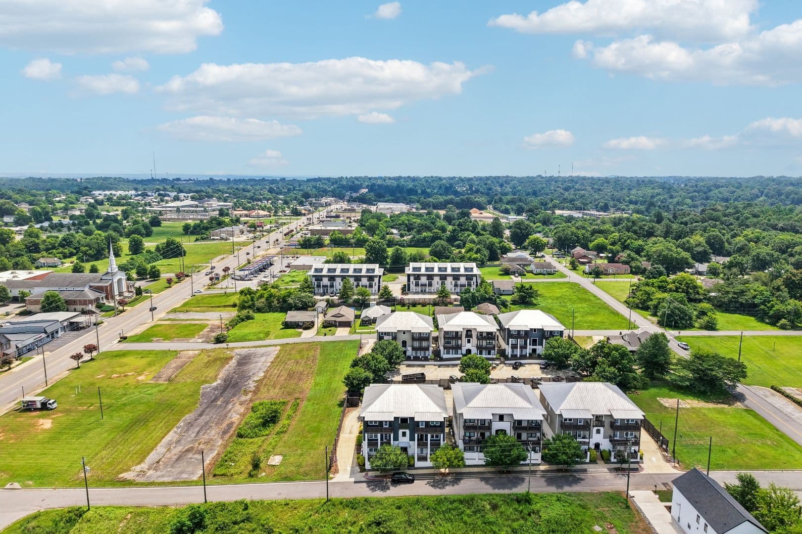 Tuscaloosa Apartment: 933 21st Avenue East