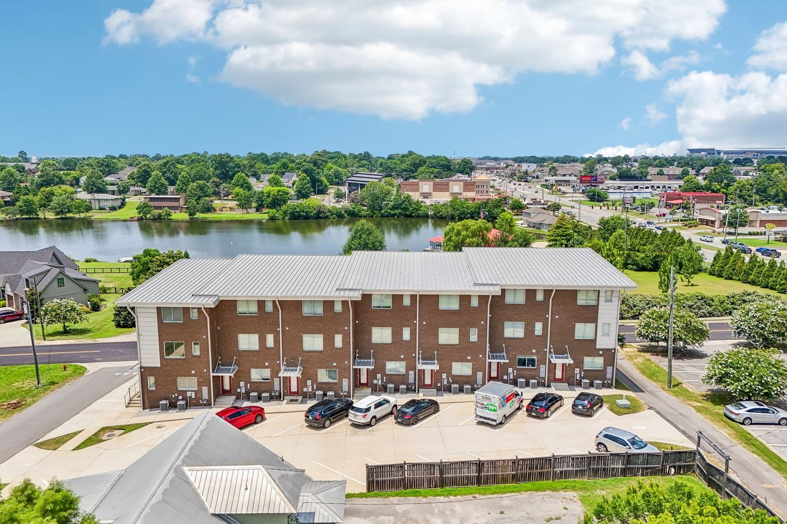 Tuscaloosa Apartment: 1525 - 1585 Forest Lake Drive