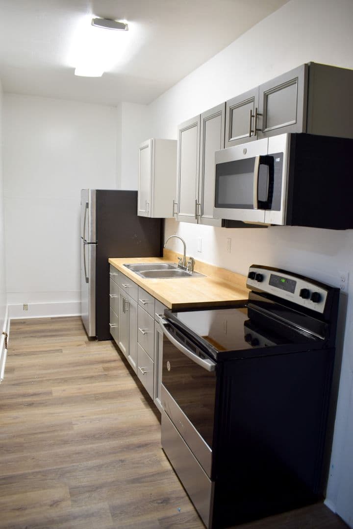Tuscaloosa Apartment: 819 17th Avenue A-F