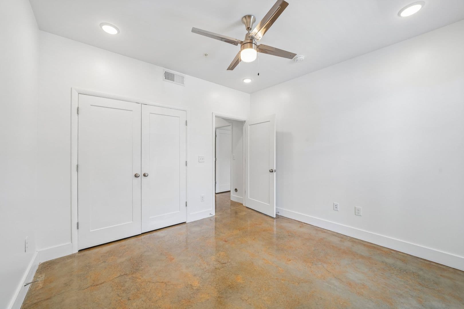 Tuscaloosa Apartment: 933 21st Avenue East