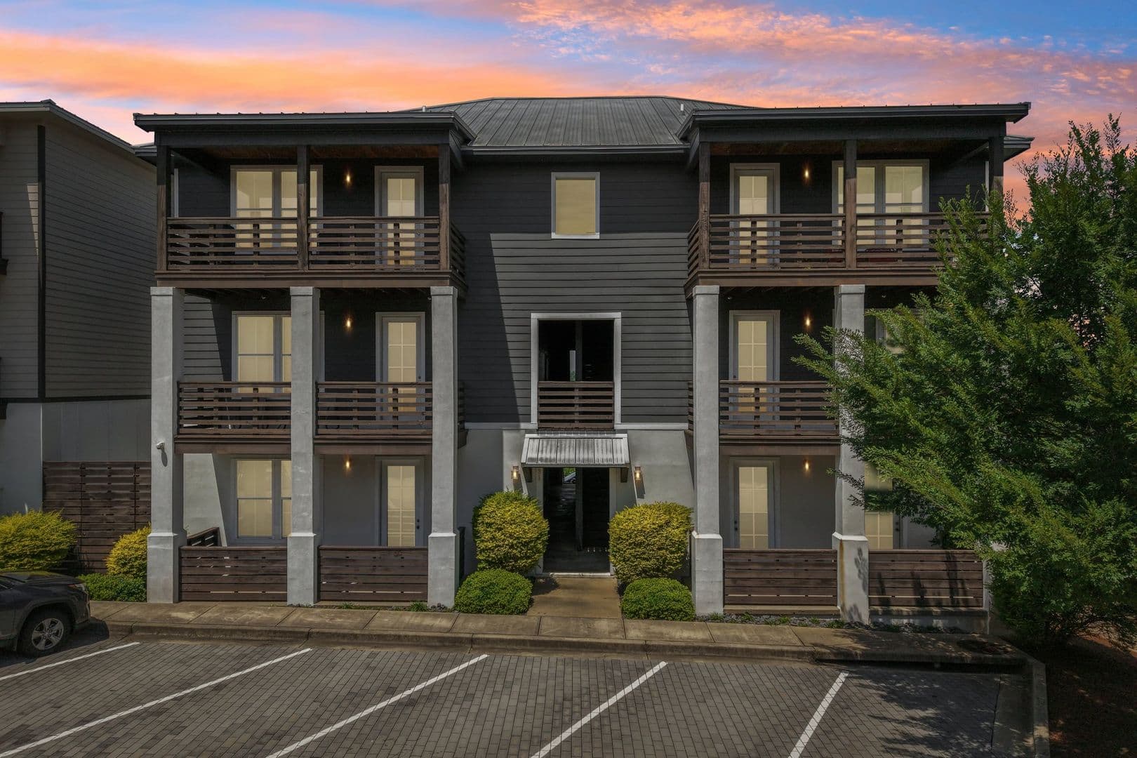Tuscaloosa Apartment: 933 21st Avenue East