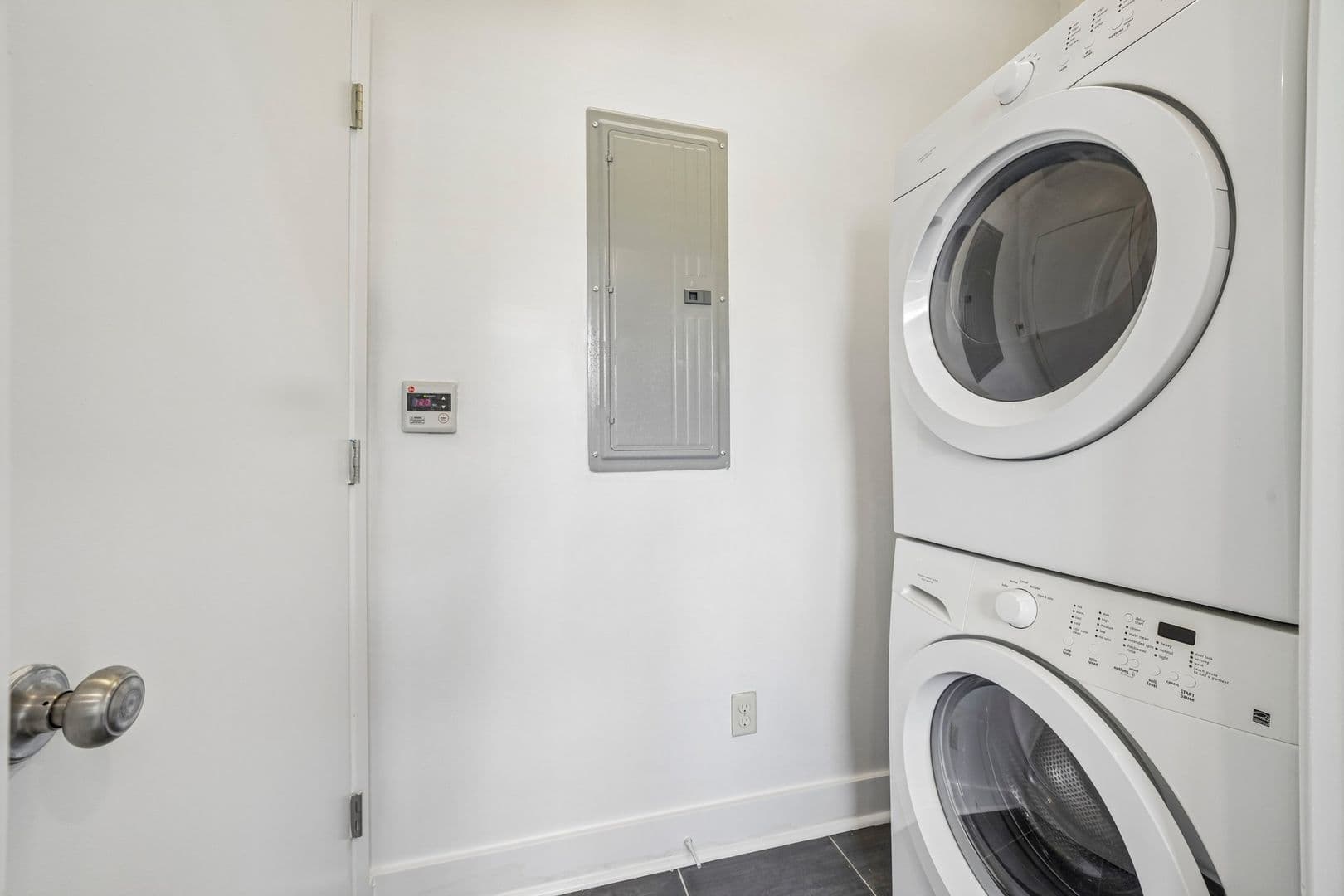Tuscaloosa Apartment: 1525 - 1585 Forest Lake Drive