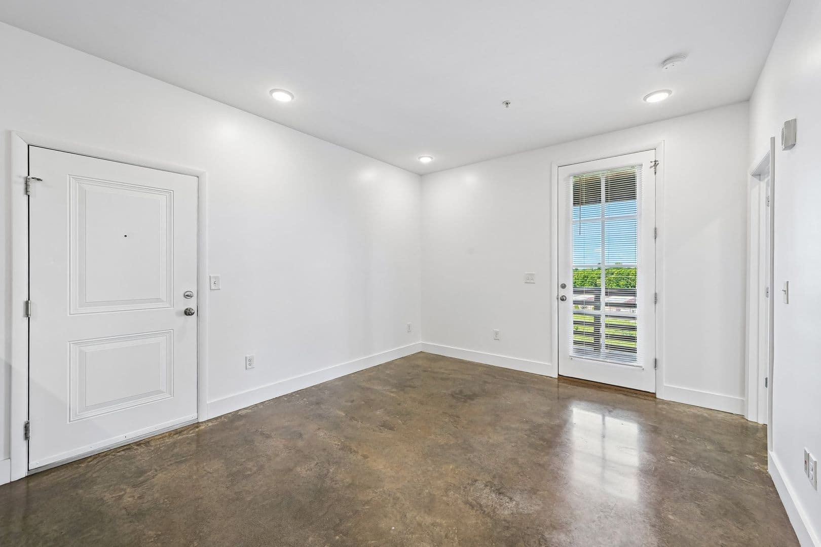 Tuscaloosa Apartment: 933 21st Avenue East