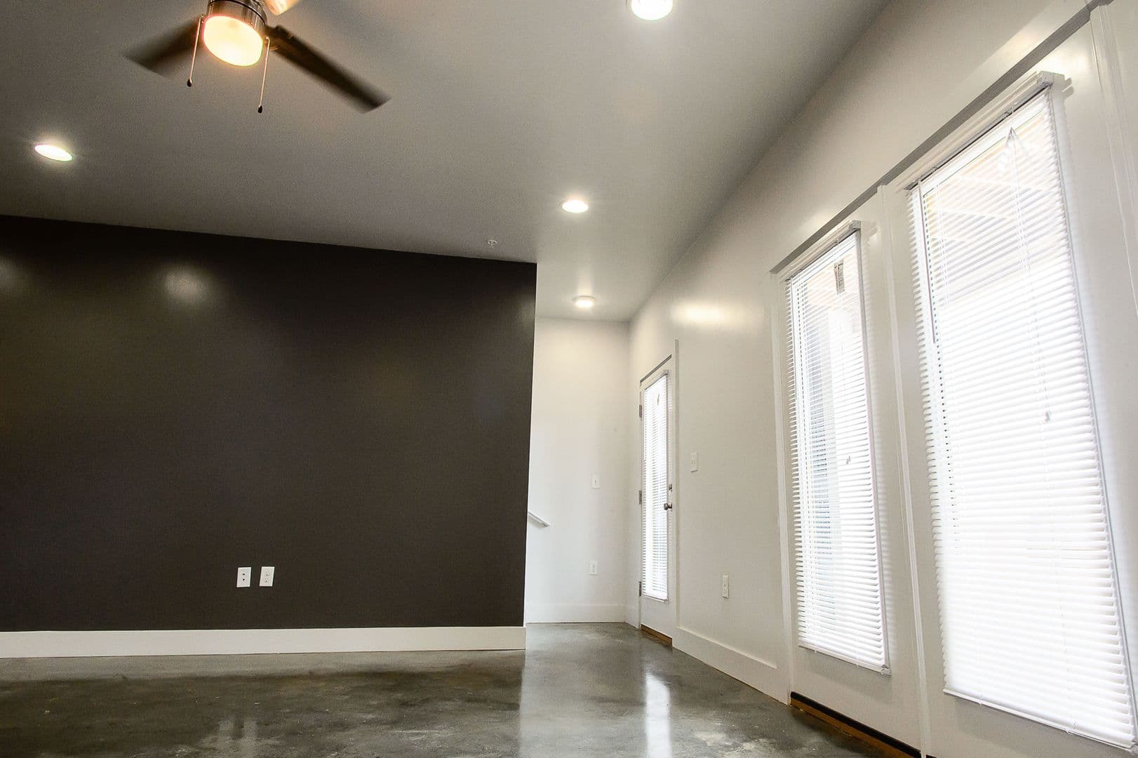 Tuscaloosa Apartment: 20 16th Street #1-8, 50 16th Street #1-8, 80 16th Street #1-8