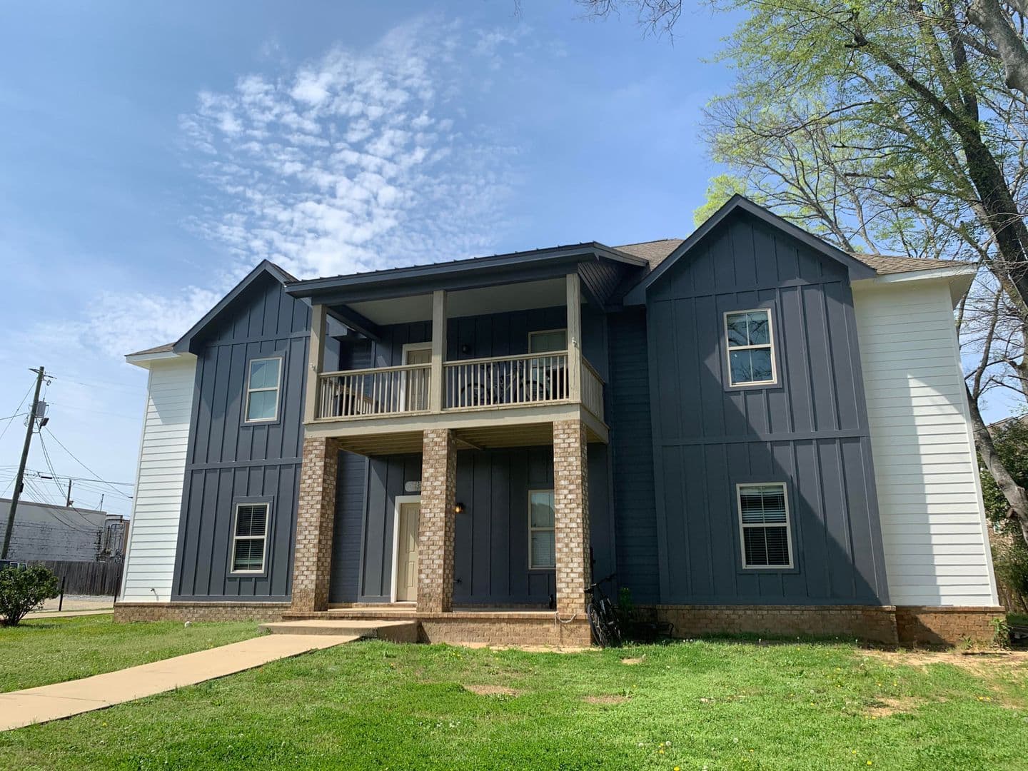 Tuscaloosa Apartment: 1420 A-B Cloverdale