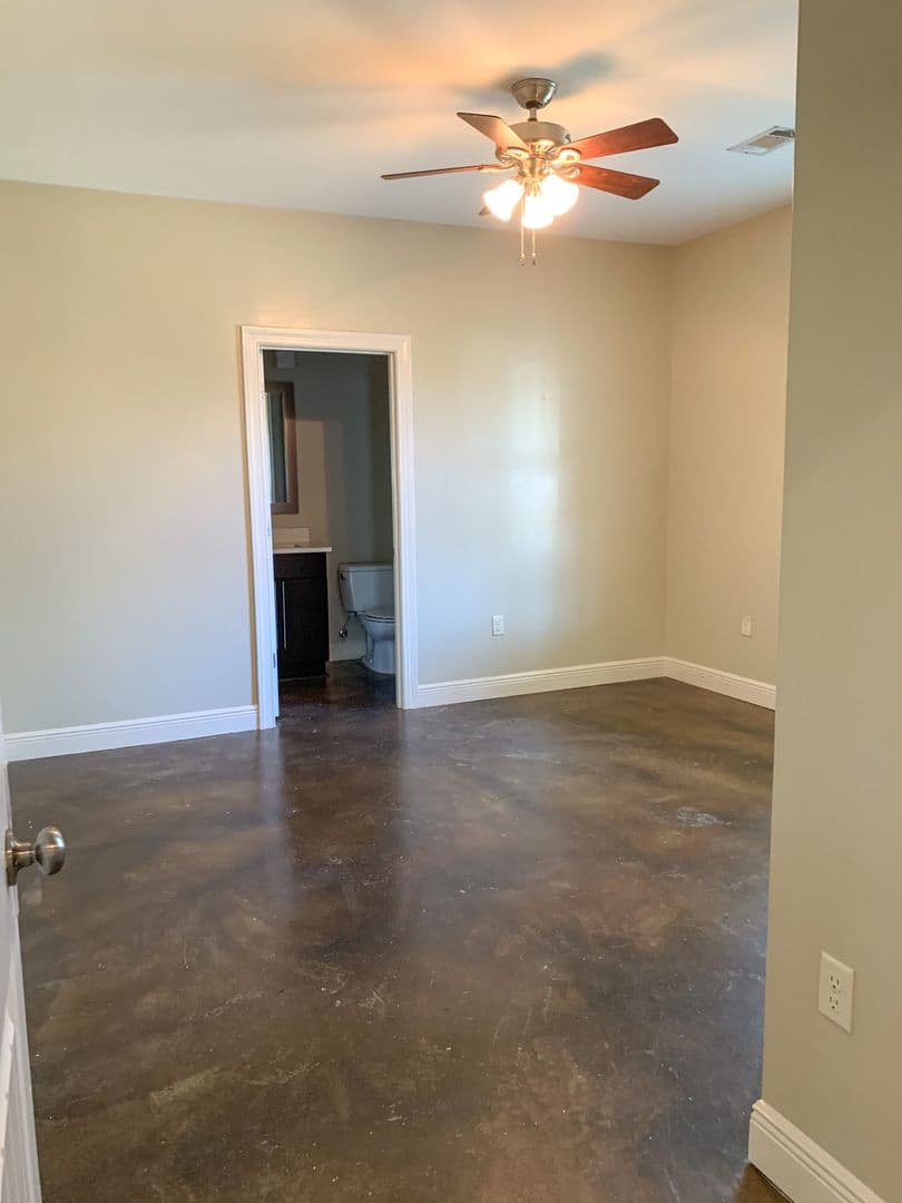 Tuscaloosa Apartment: 1420 A-B Cloverdale