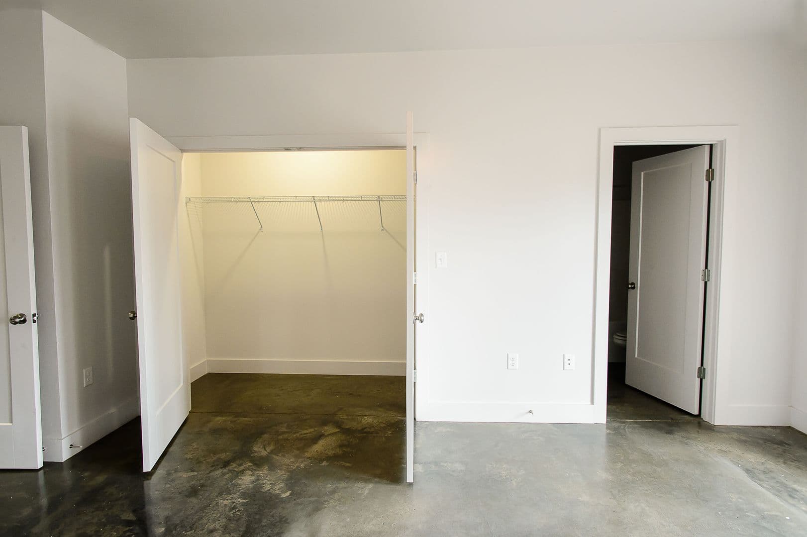 Tuscaloosa Apartment: 20 16th Street #1-8, 50 16th Street #1-8, 80 16th Street #1-8