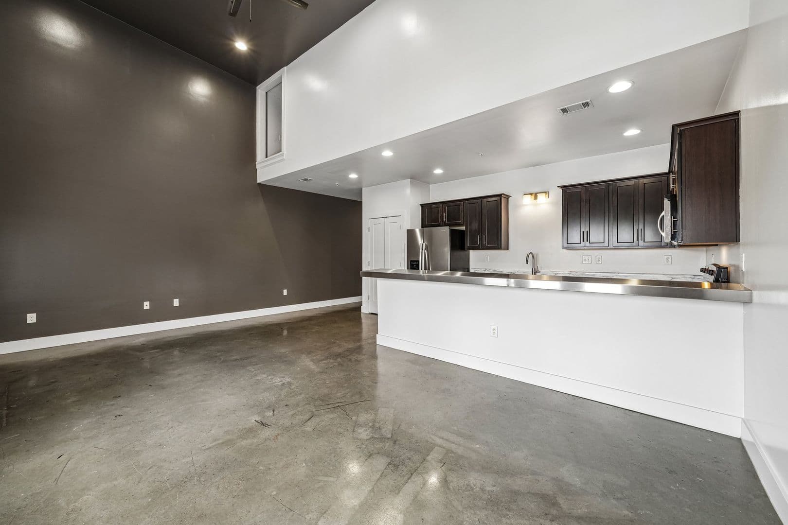 Tuscaloosa Apartment: 20 16th Street #1-8, 50 16th Street #1-8, 80 16th Street #1-8