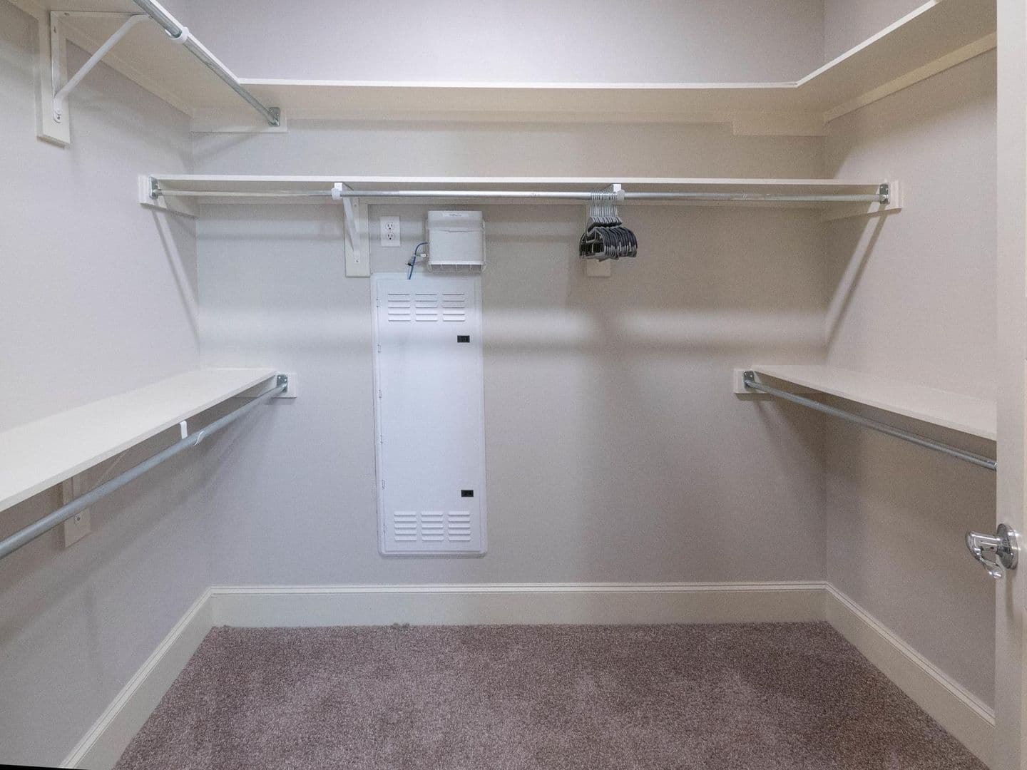 Dallas Apartment: 400 N Ervay St