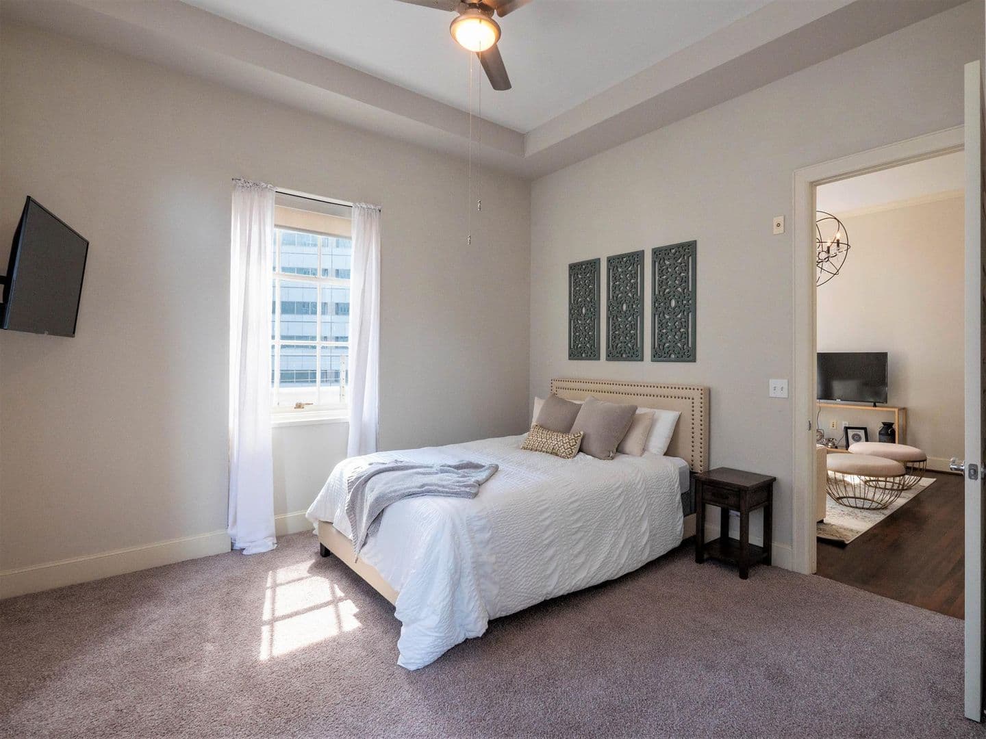 Dallas Apartment: 400 N Ervay St