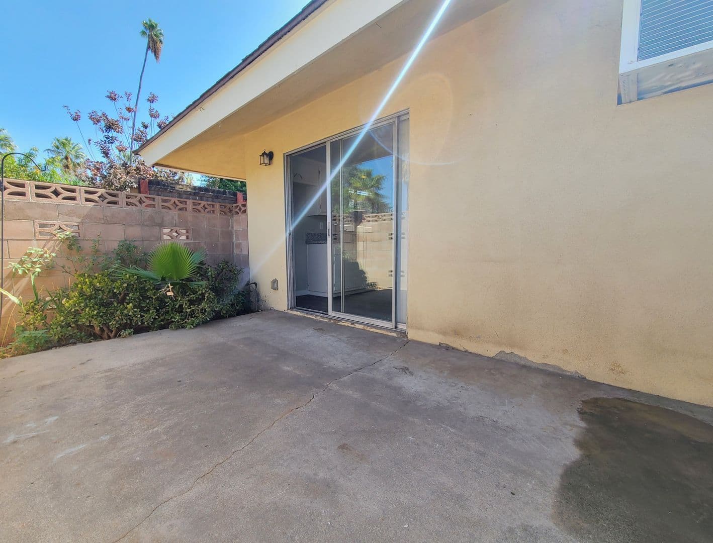 Redlands Apartment: 534 Roosevelt Rd