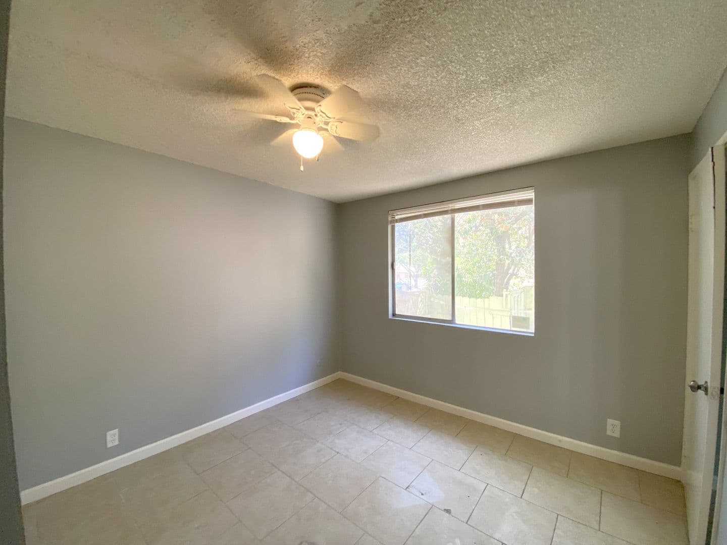 Riverside Apartment: 3891 Locust Street