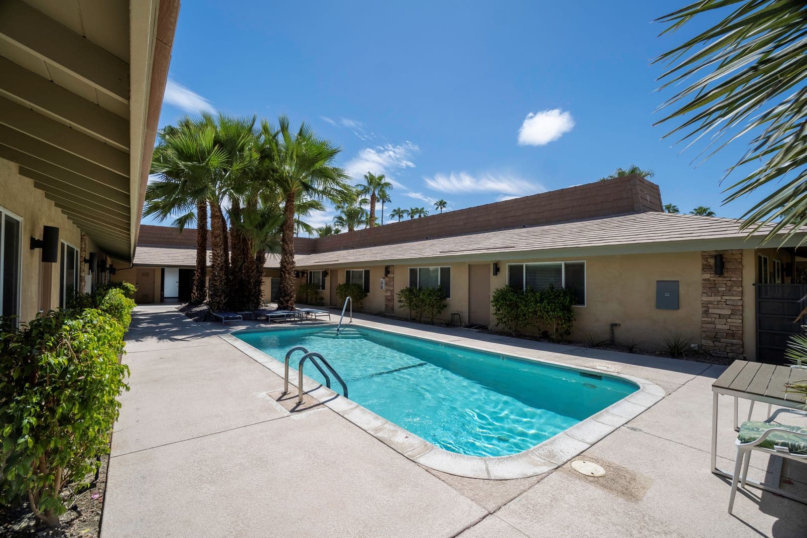 Palm Springs Apartment: 555 S. Thornhill Road