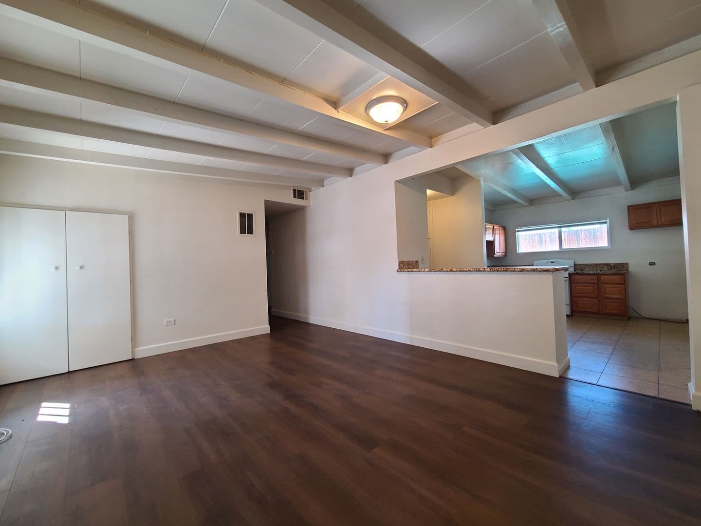 Redlands Apartment: 1321 Campus Ave.
