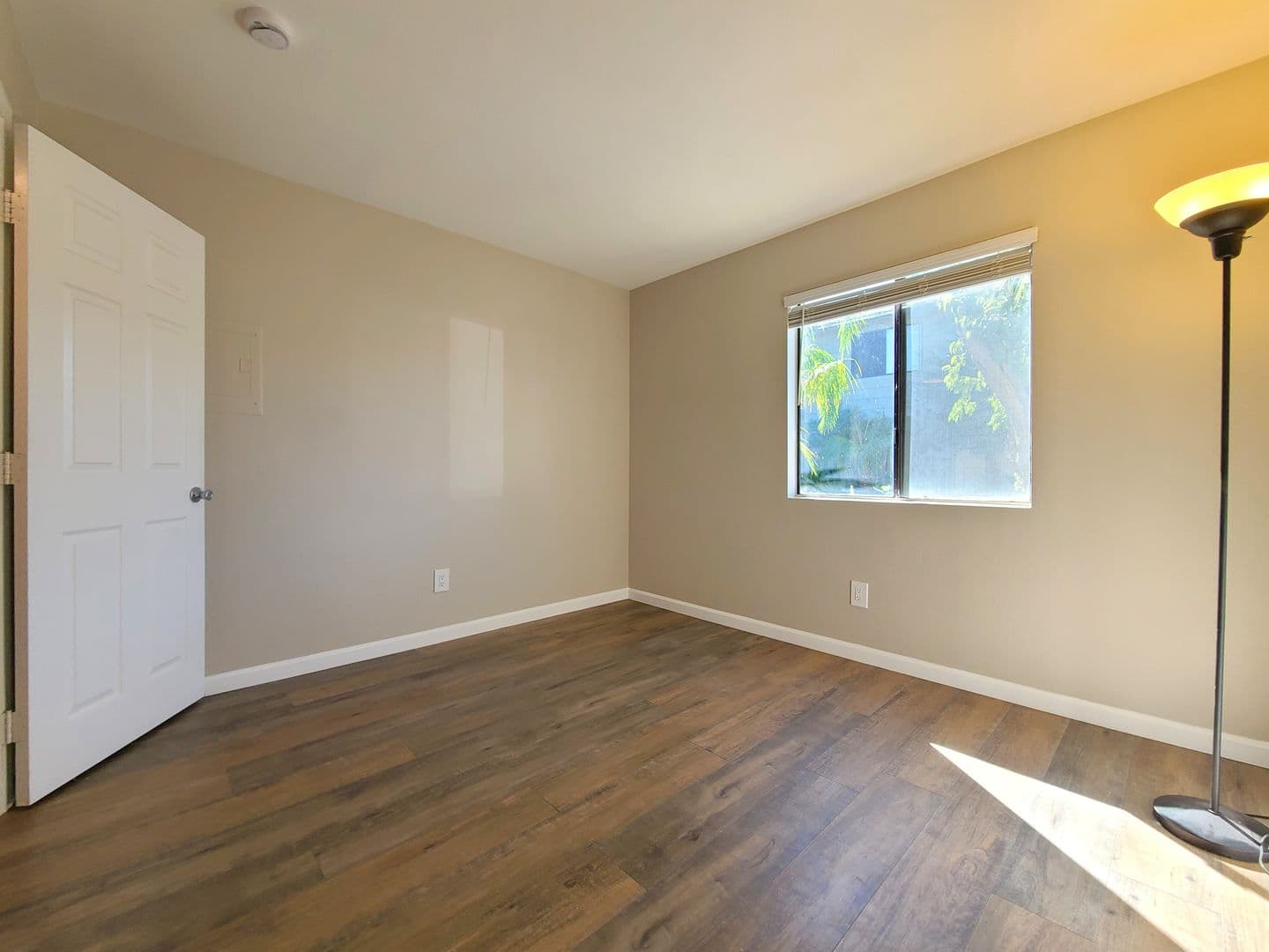 Banning Apartment: 3911 W. Ramsey St.