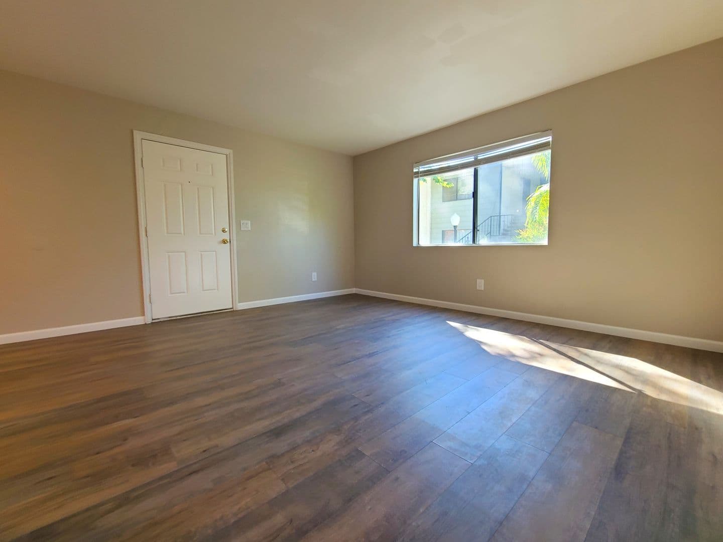 Banning Apartment: 3911 W. Ramsey St.