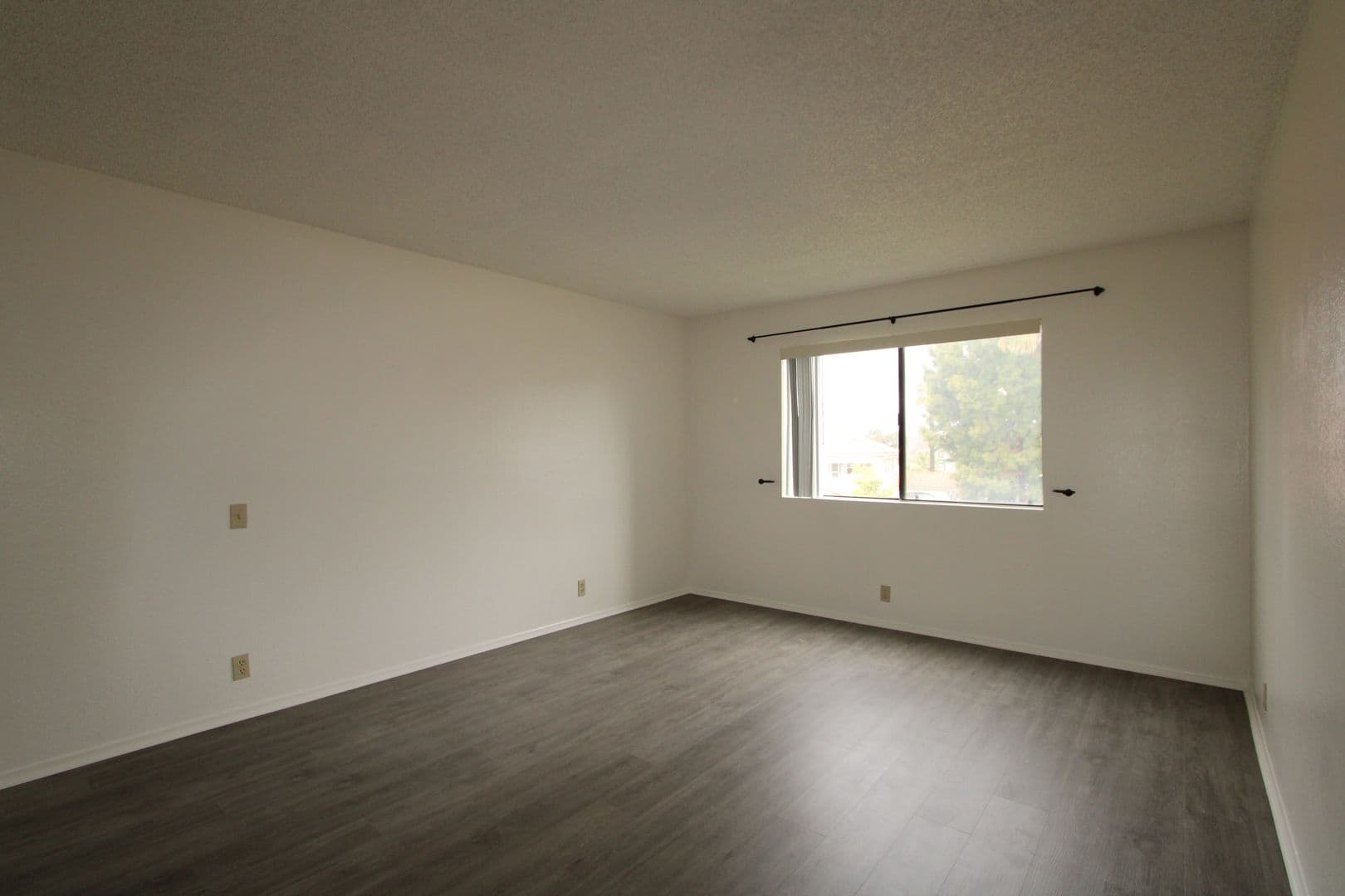 Redlands House: 234 East Fern Avenue #101