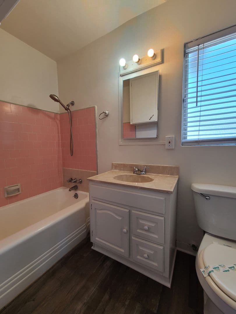 Loma Linda Apartment: Evans St.