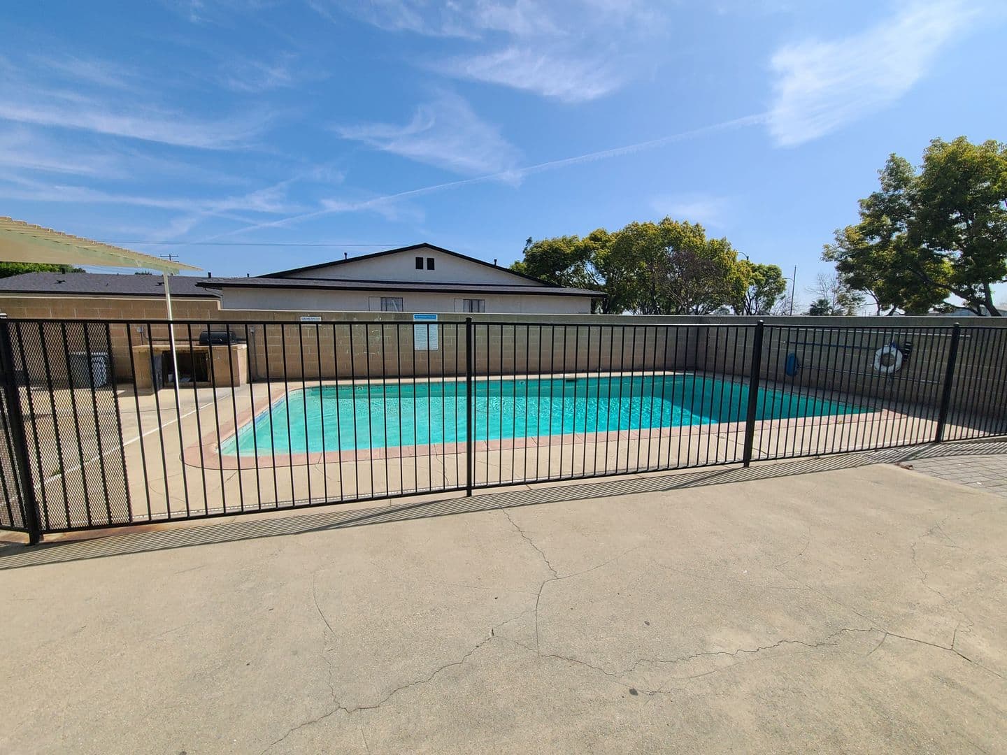 Ontario Apartment: 1248 Stoneridge Ct