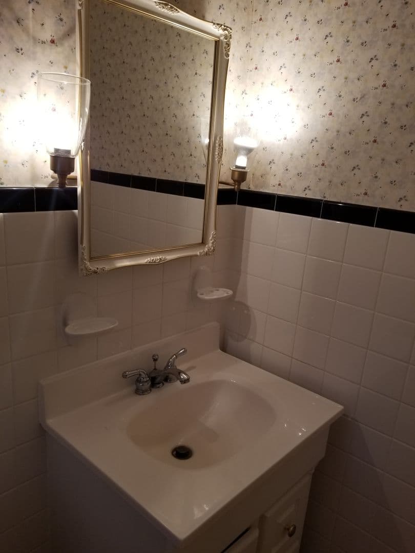 University Heights House: 3761 Hillbrook Rd,