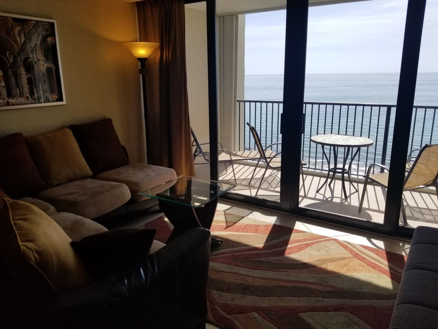 Hollywood House: 2101 South Ocean Dr. Unit 1712