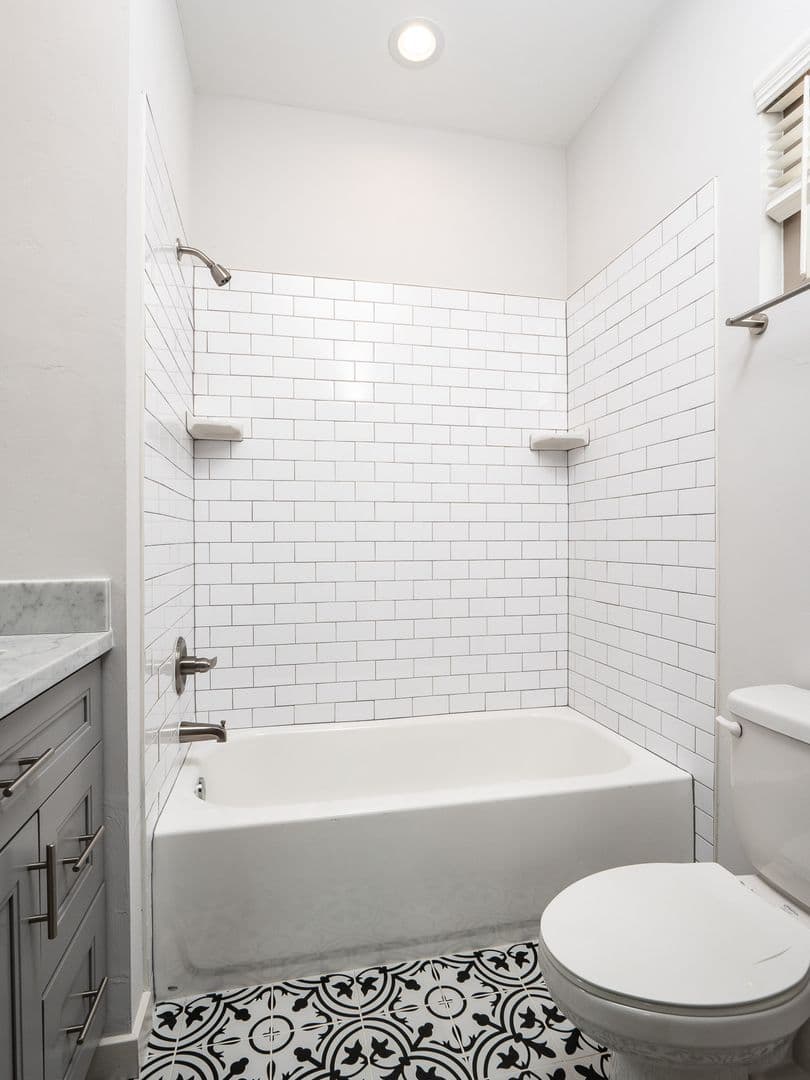 Gainesville House: 640 SW 5th Street
