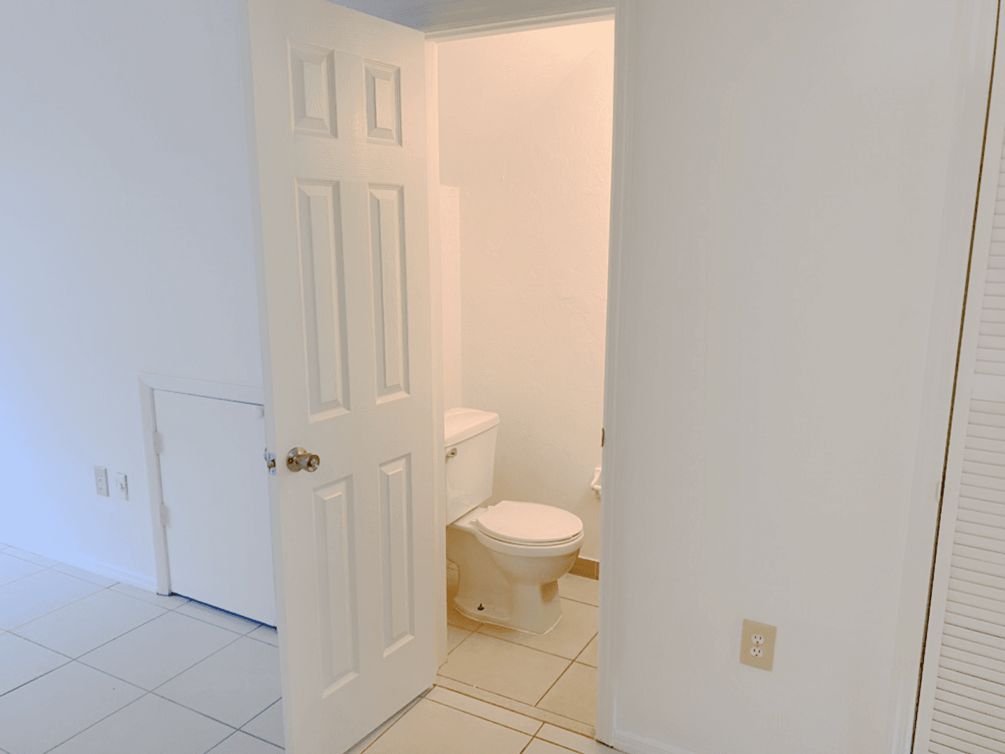 Gainesville Apartment: 3906 SW 26th Terrace