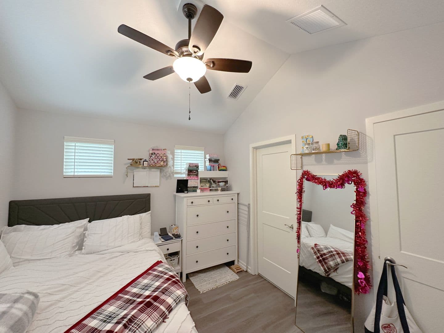 Gainesville House: 855 SW 5th Terrace