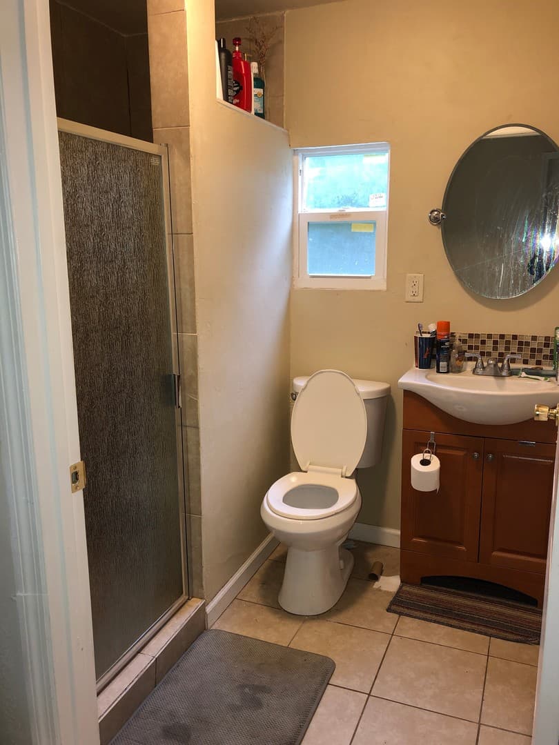 Gainesville House: 1019 NW 6th Place