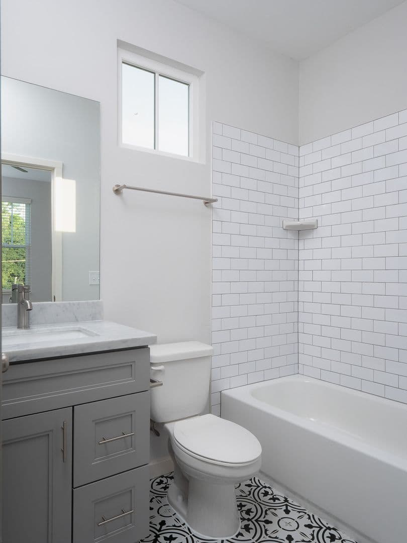 Gainesville House: 873 SW 5th Terrace