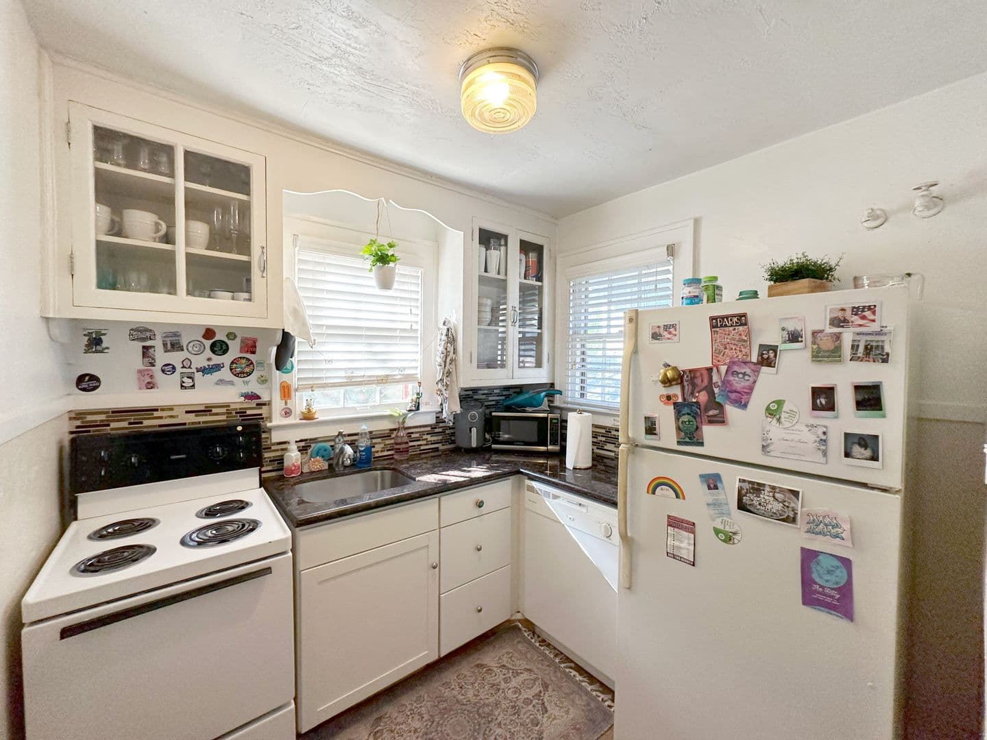 Gainesville House: 933 SW 5th Avenue