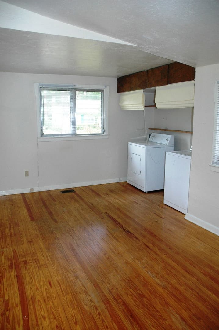 Gainesville House: 739 NW 20th Street